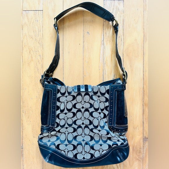 Vintage Coach Large Shoulder Bag Black Leather Signature C Classic EUC - Picture 2 of 11